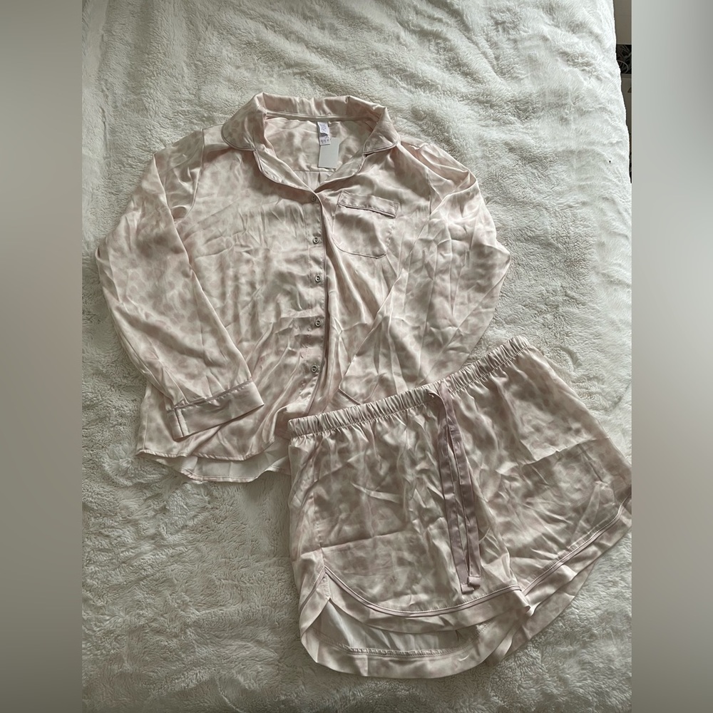 Satin 2 piece lounge/pj set